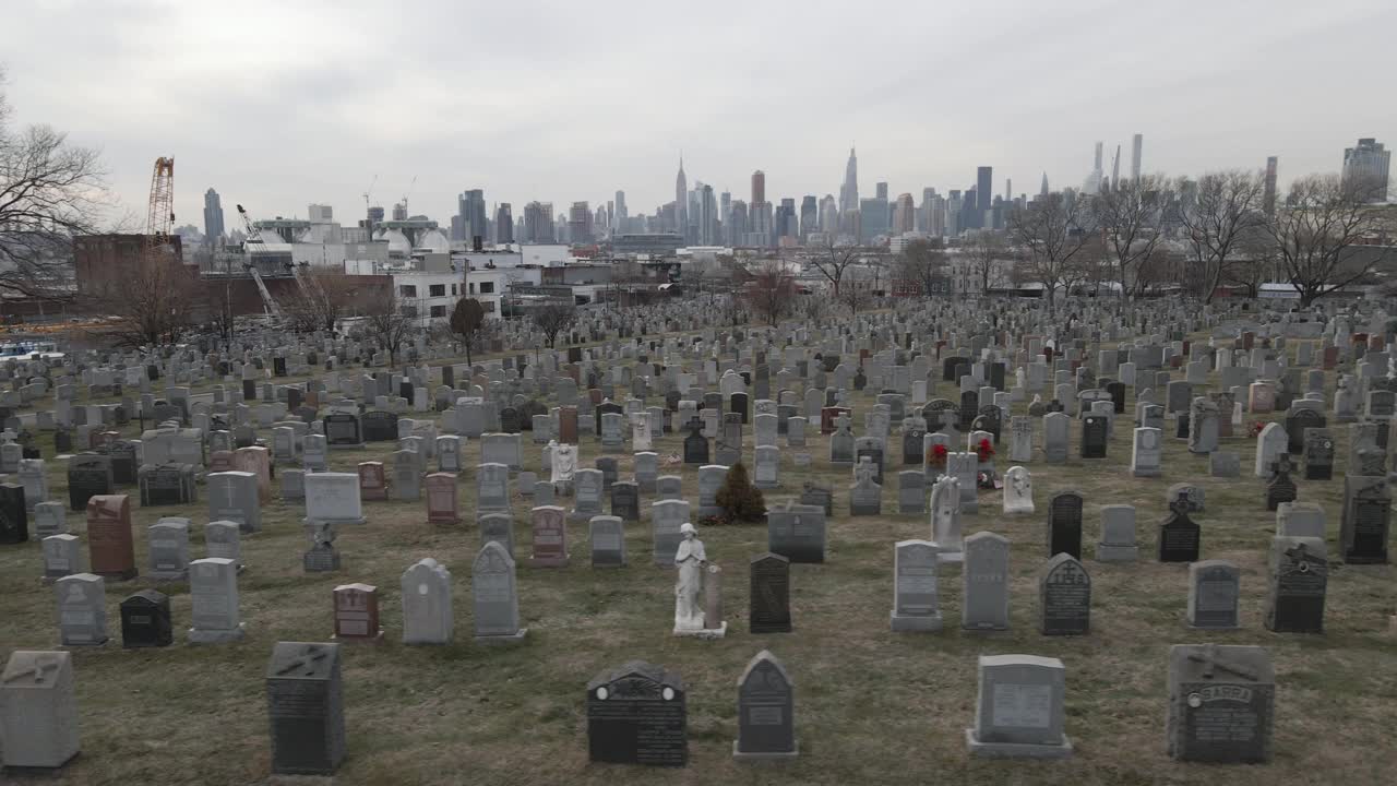纽约市公墓鸟瞰图视频下载