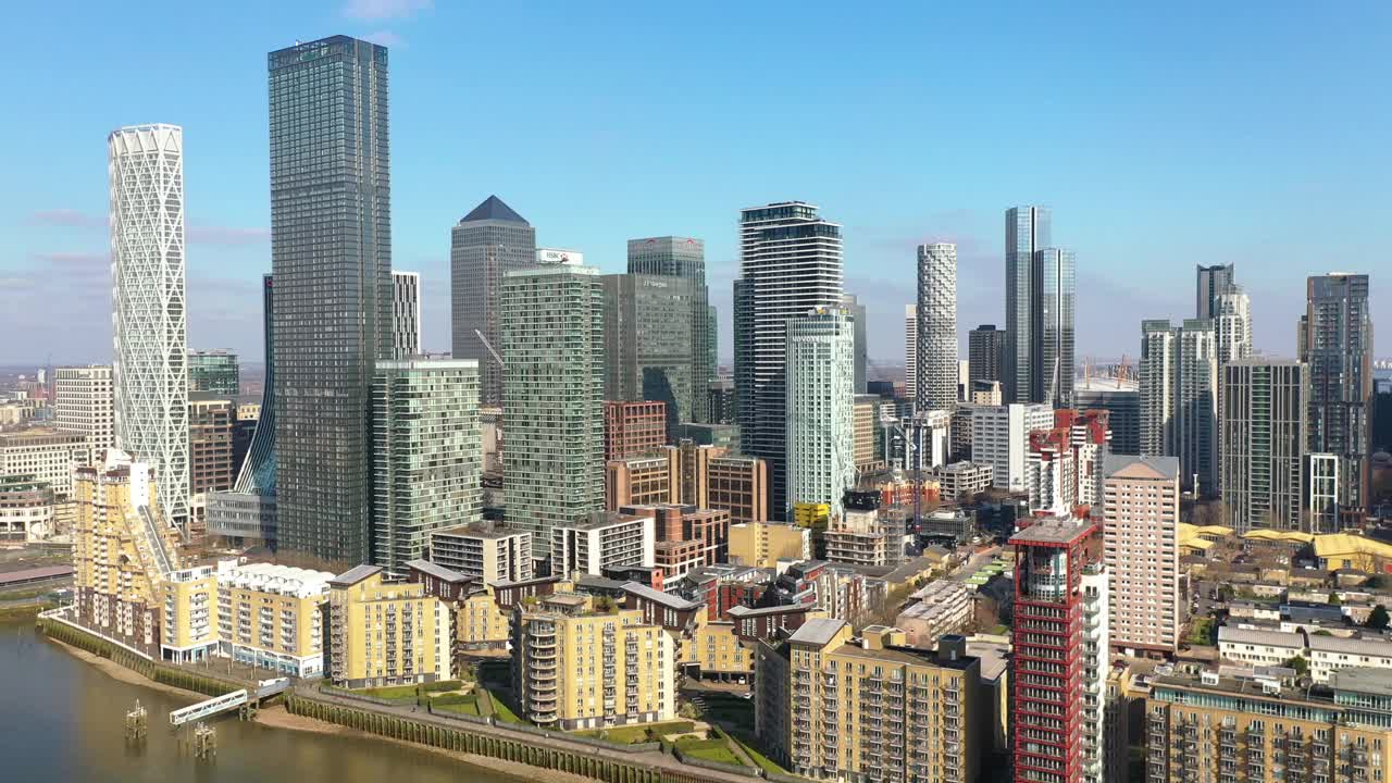 令人惊叹的英国商业城市无人机视图视频素材