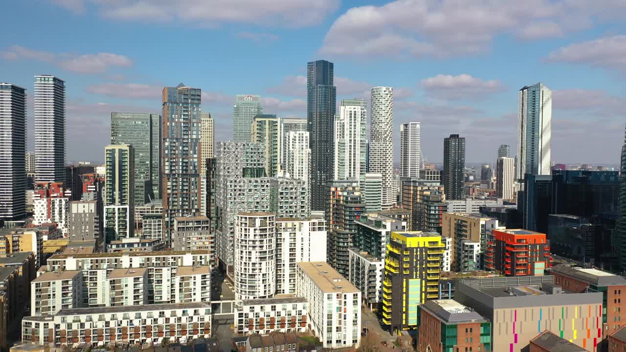 未来空中的伦敦城视频素材