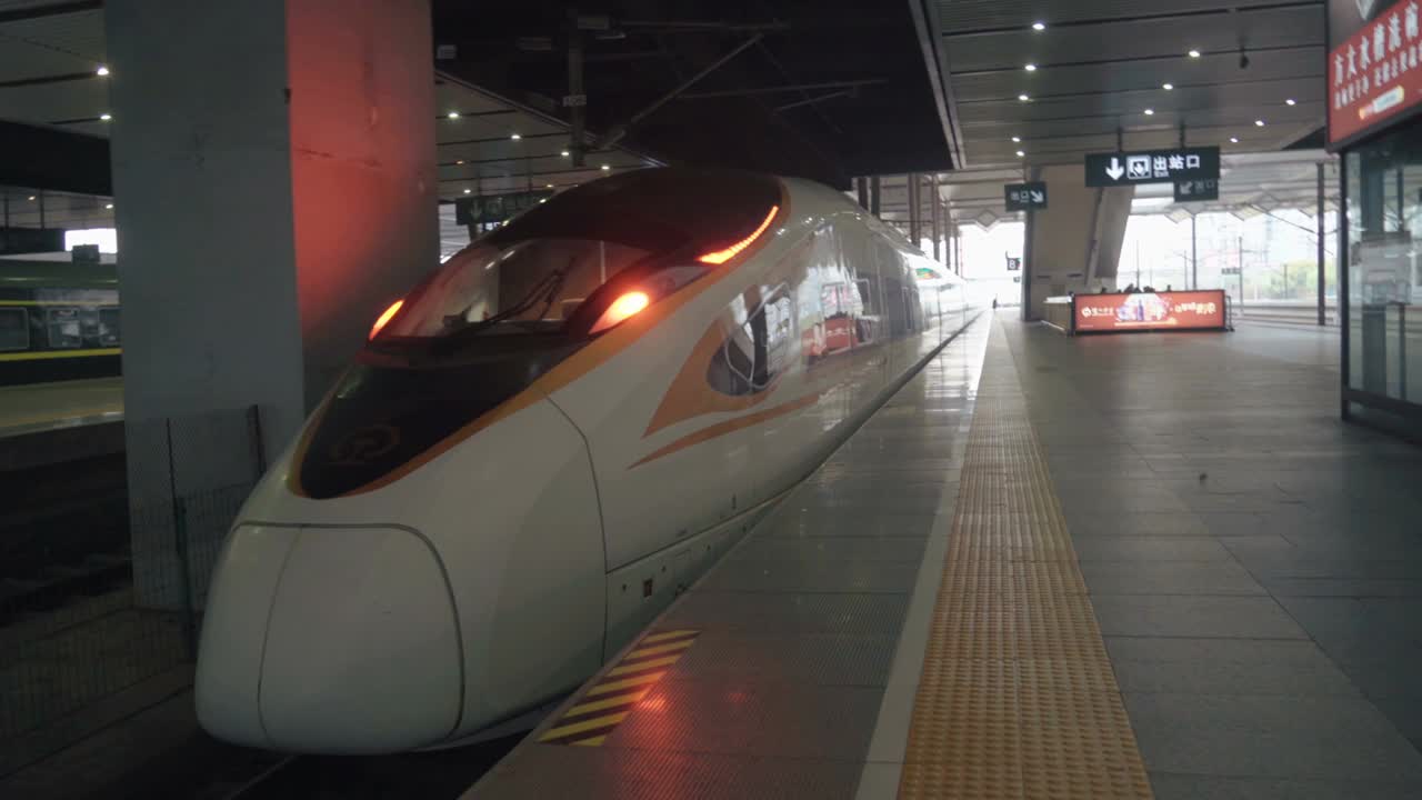 中国苏州高铁站。视频素材