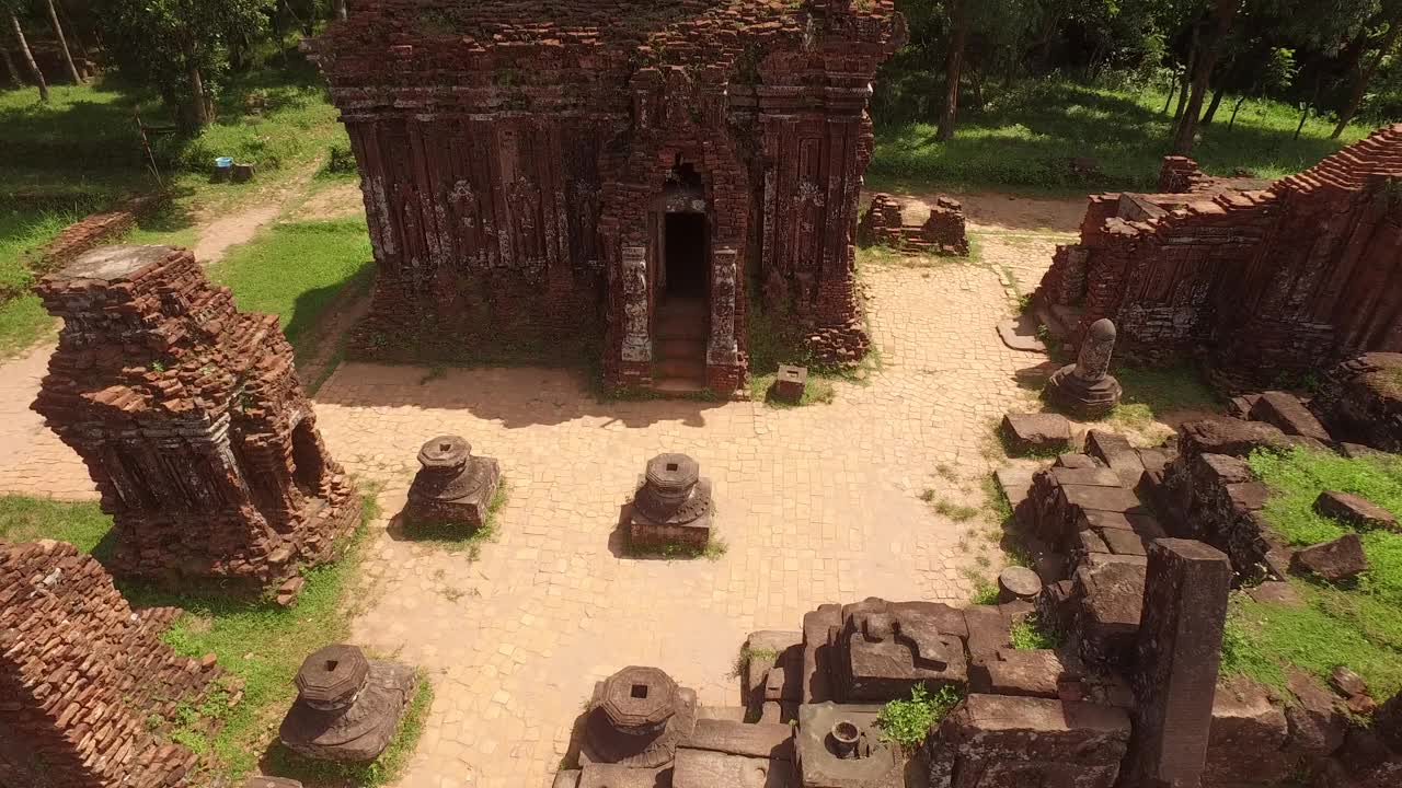 我的儿子庇护所(古占巴王国的历史遗址)，越南广南省视频下载