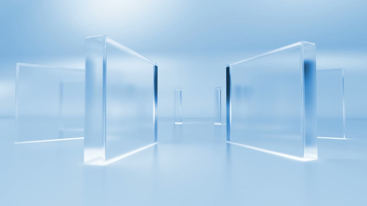 旋转环抽象玻璃形状与反射在软蓝色背景视频素材