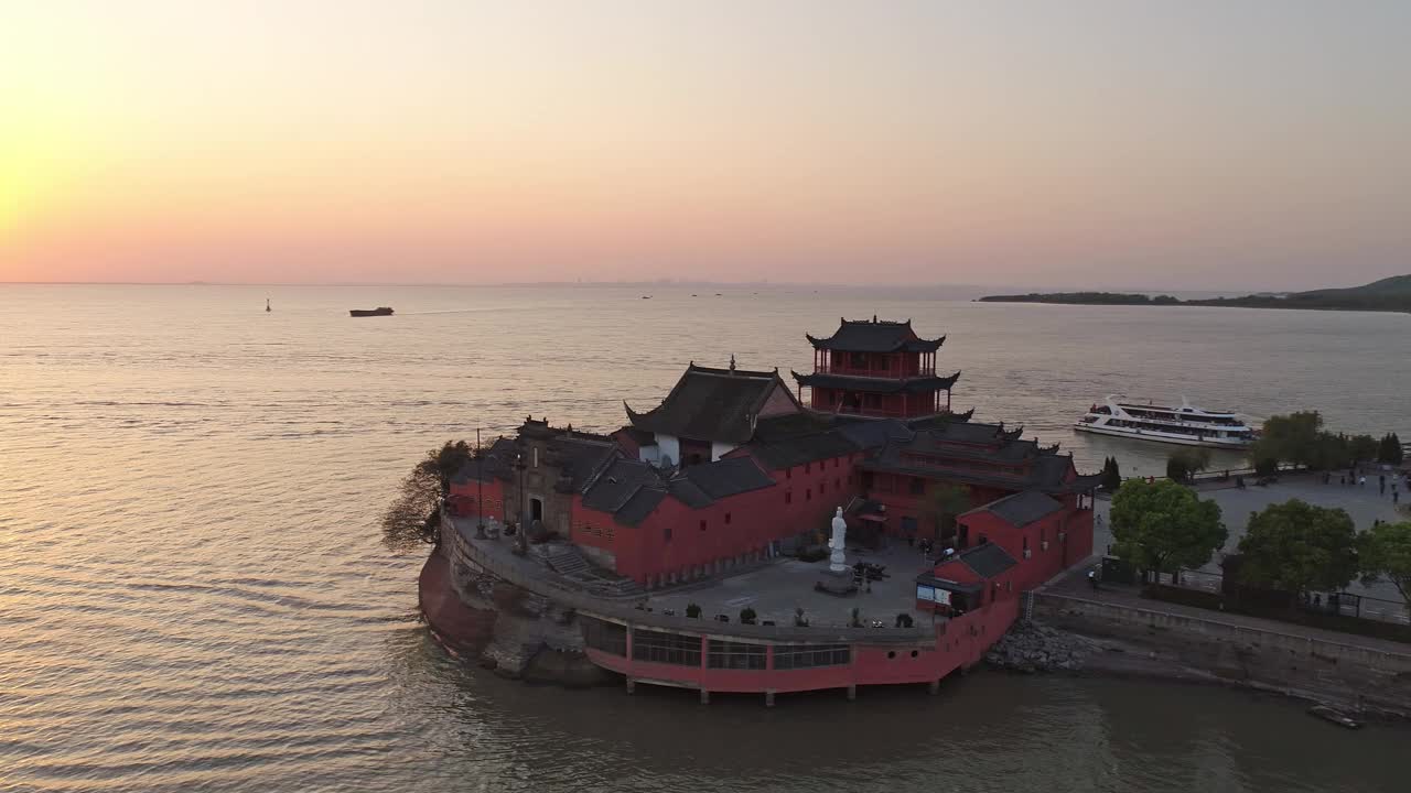 鸟瞰中国著名的巢湖视频下载