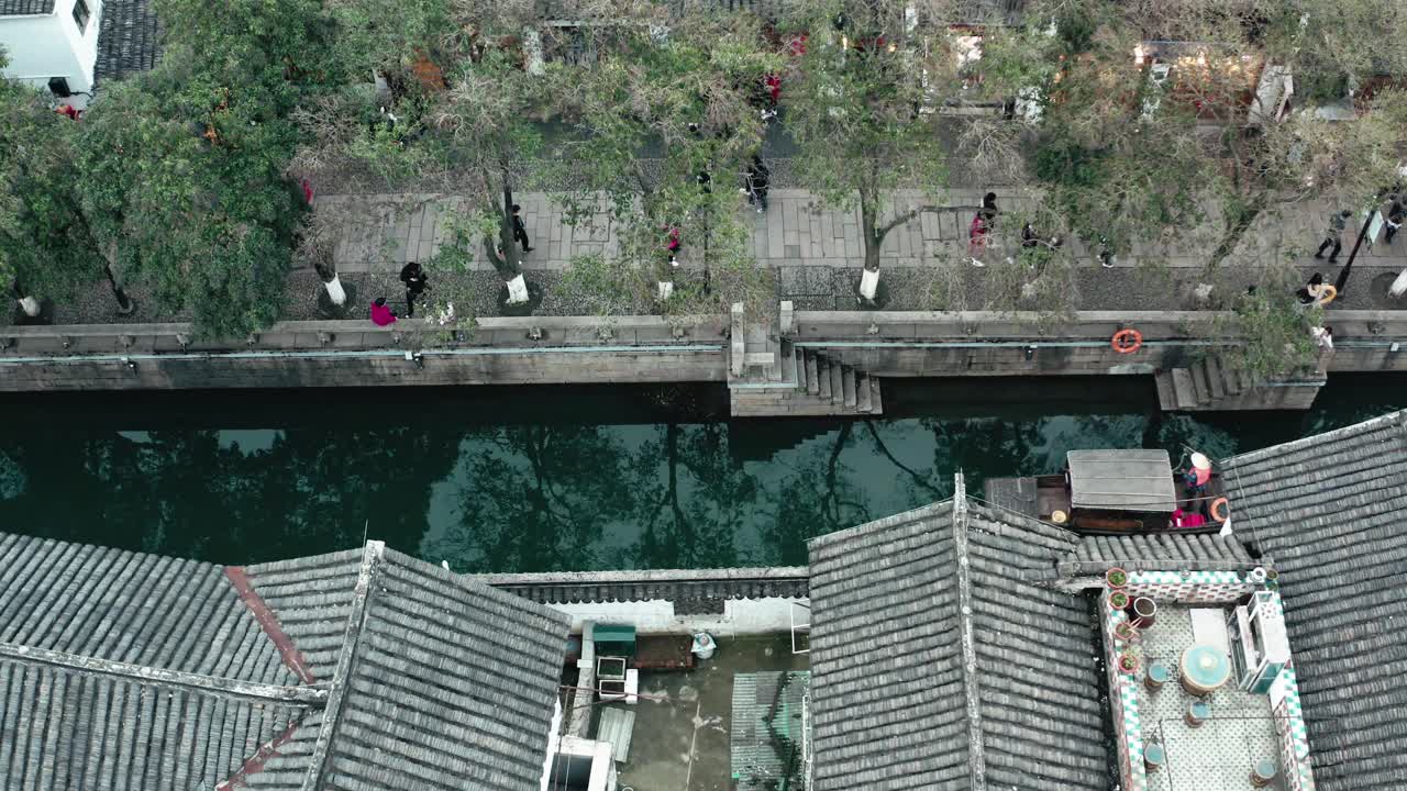 中国苏州平江历史街区的无人机视图。视频素材