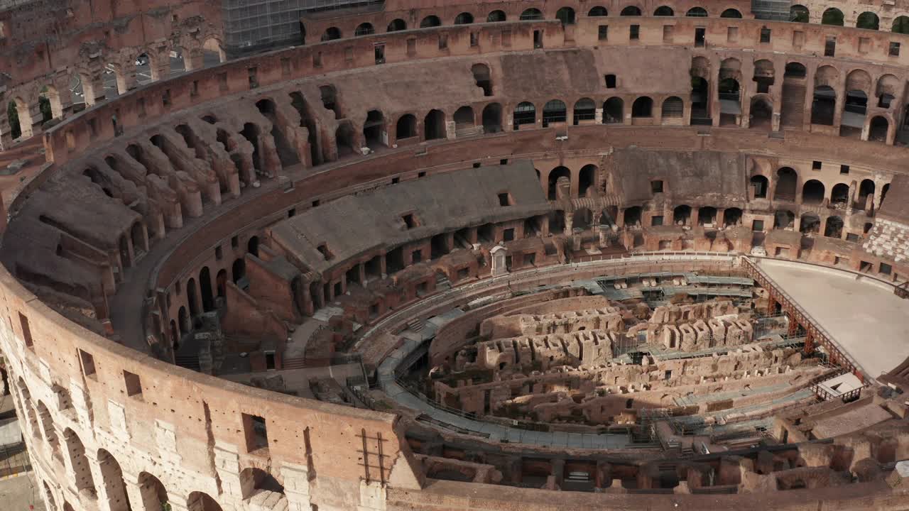 无人机观看罗马斗兽场，意大利罗马斗兽场纪念碑视频下载