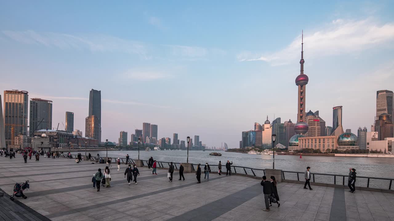 日夜延时拍摄，上海外滩，中国。4k质量的延时摄影视频下载