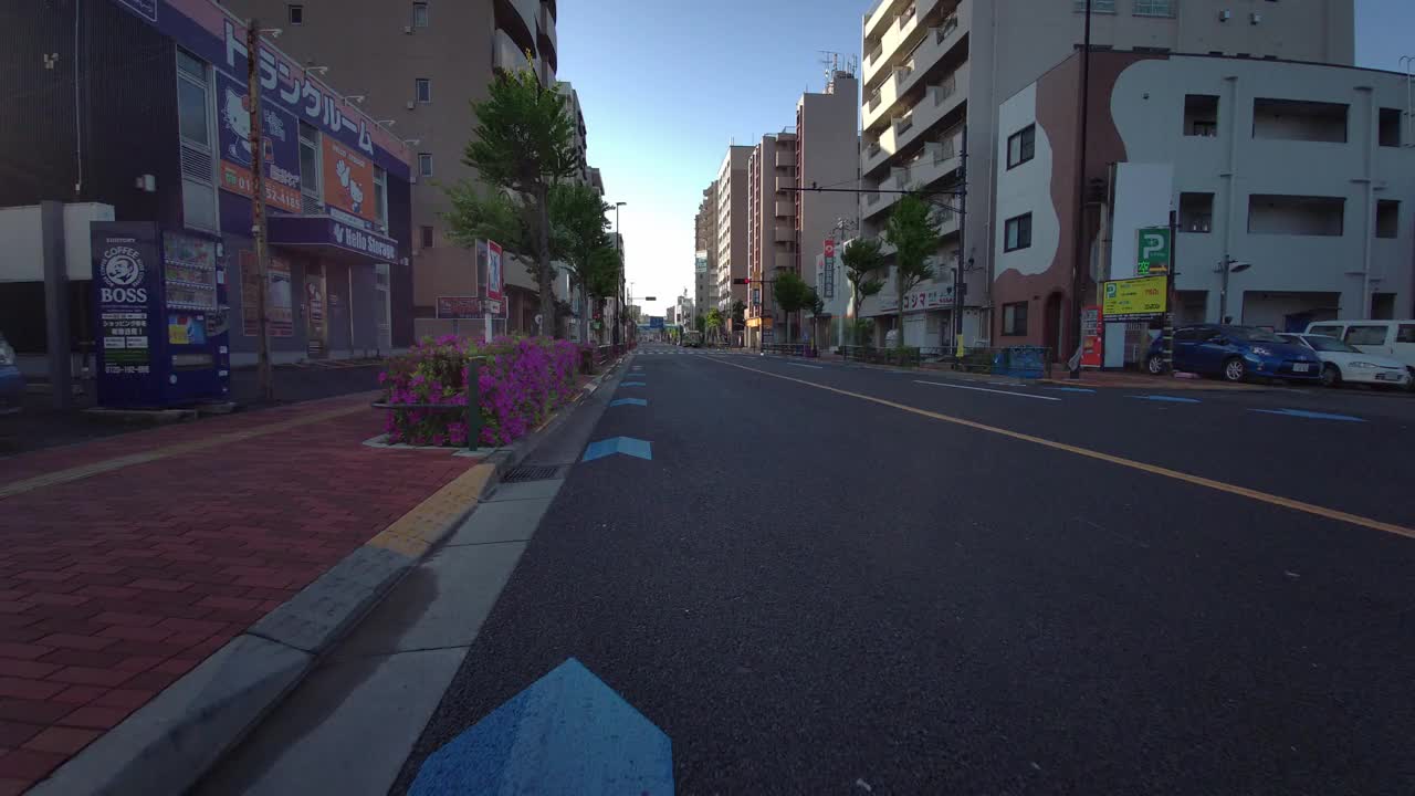 东京新光和清晨骑自行车视频下载