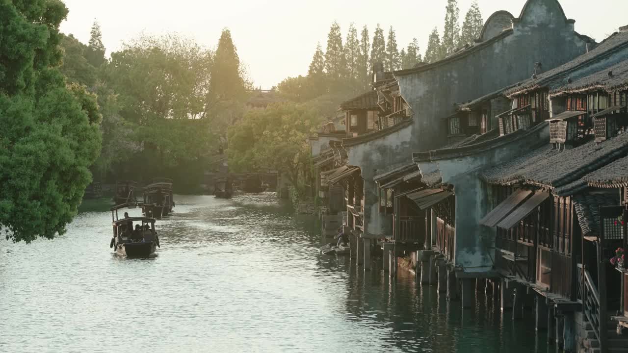 中国乌镇古老的水乡。视频下载