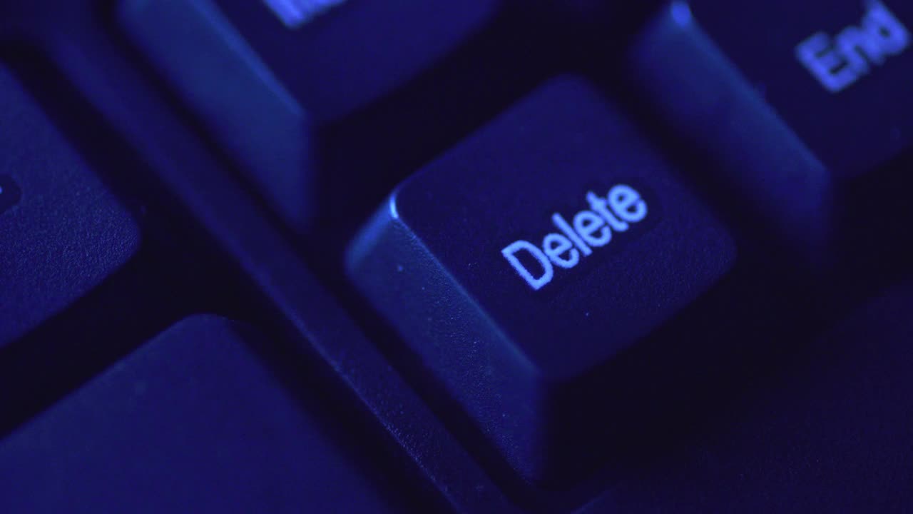 CU手指按电脑键盘上的删除键视频下载