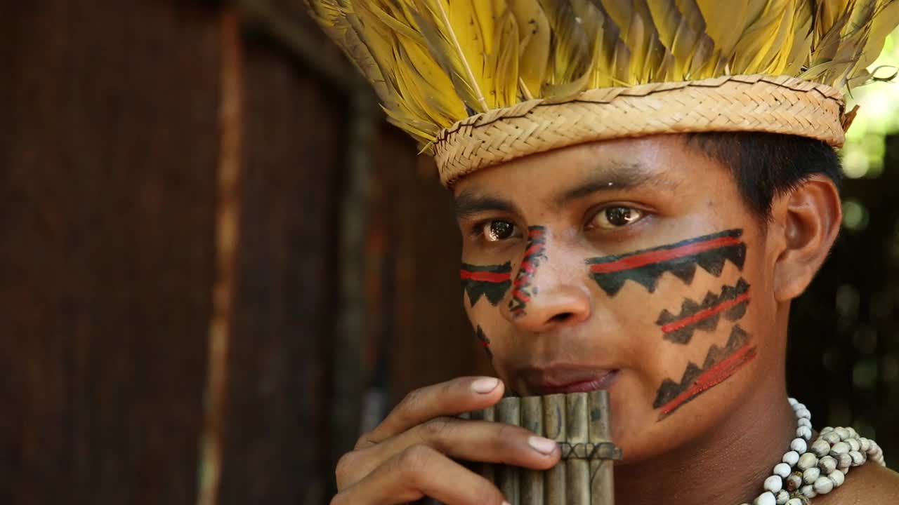 土著人在吹笛子视频下载