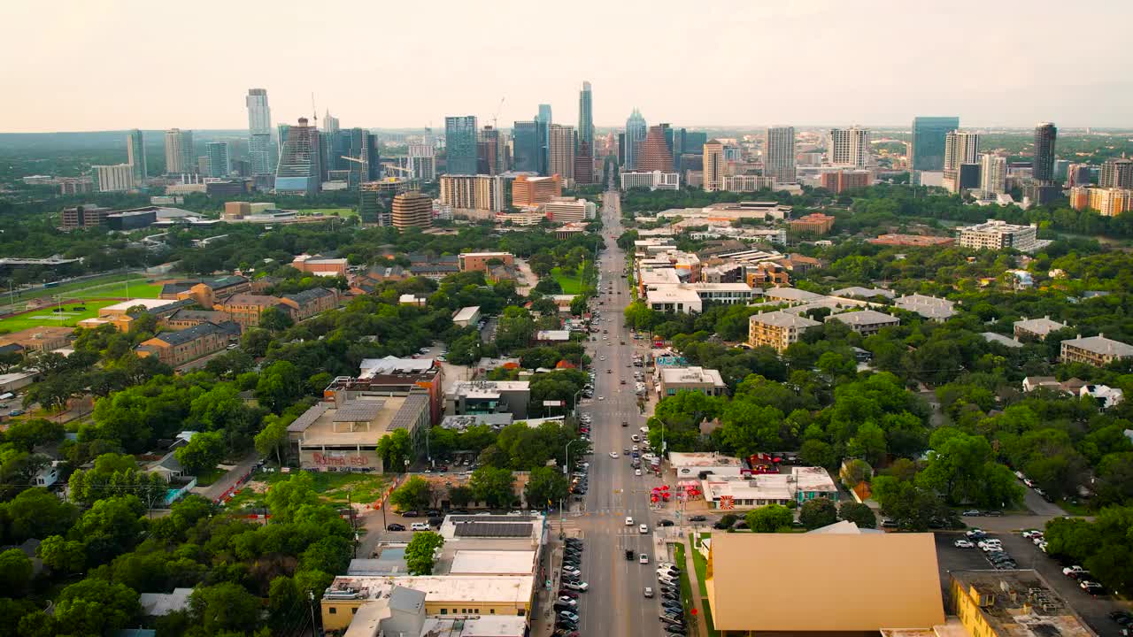 德克萨斯州首府城市的奥斯丁德克萨斯天际线视频素材