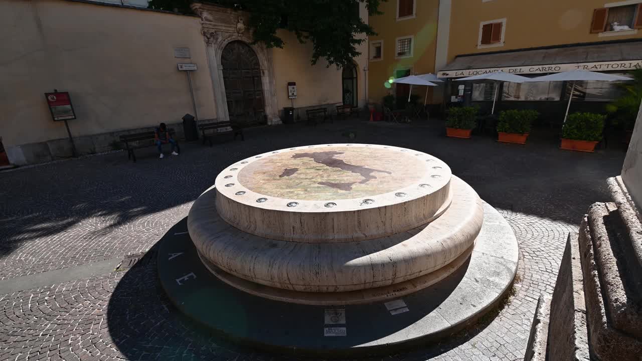 列蒂纪念碑位于意大利中部的市中心视频下载