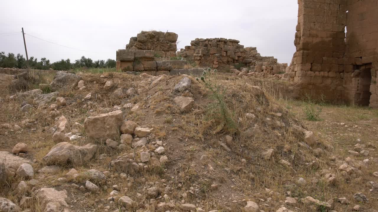 土耳其东南部古罗马城市达拉的古老遗迹视频素材