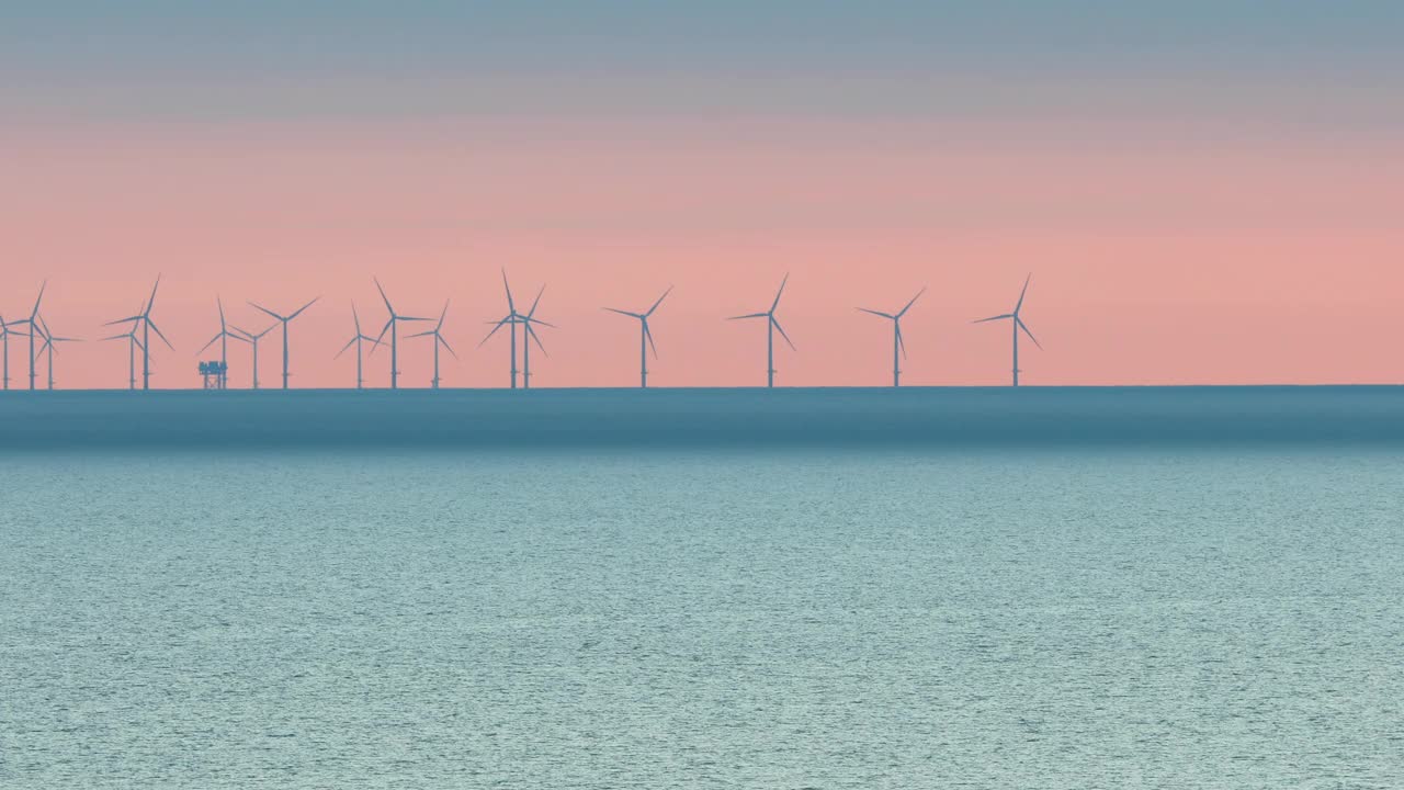 4K:海上风力发电场视频下载