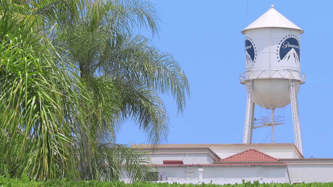 派拉蒙电影制片厂著名的水塔，一个维亚康姆电影和电视制作公司在洛杉矶，加利福尼亚州，4K视频素材