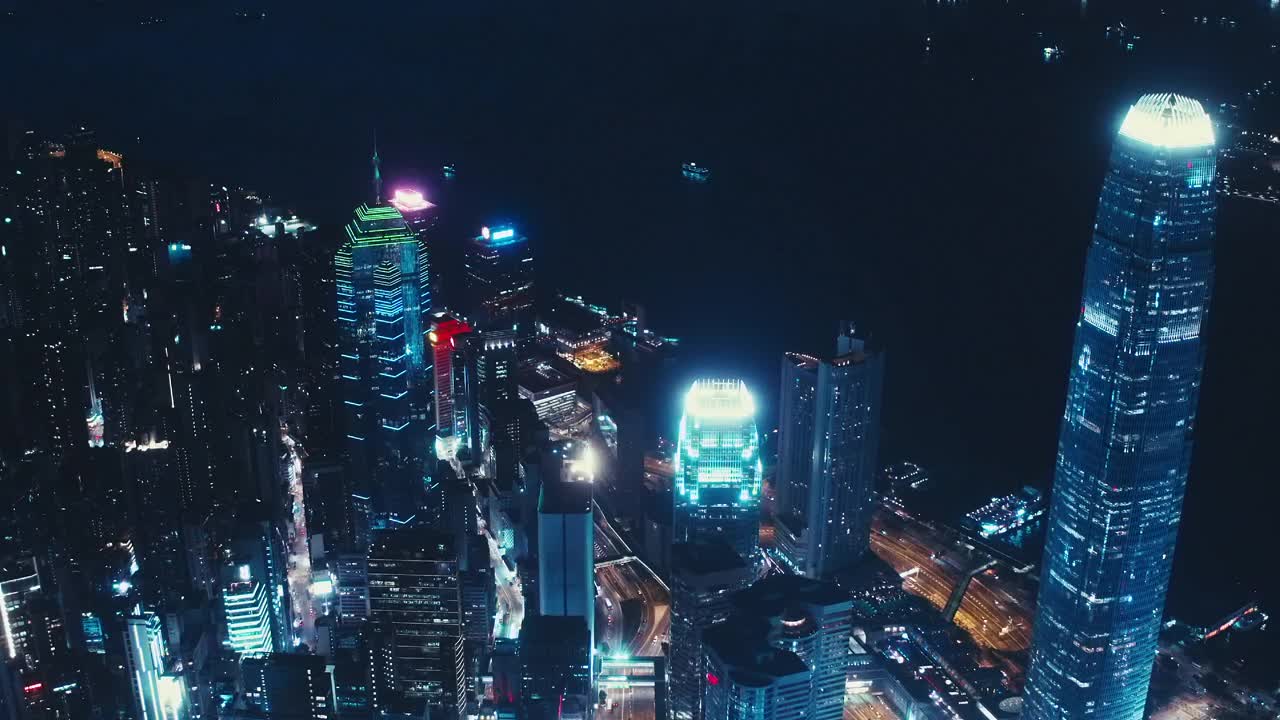 航拍香港夜晚的画面视频下载