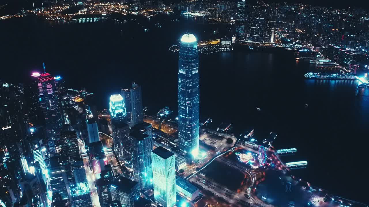 航拍香港夜晚的画面视频素材