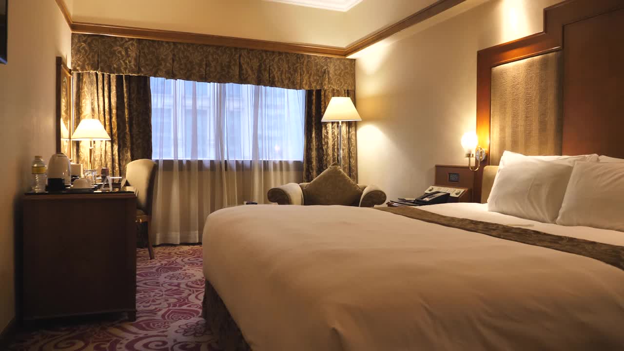 现代酒店卧室室内设计视频素材