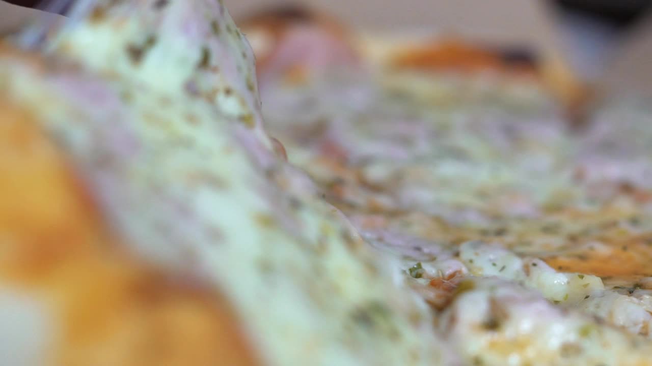 吃一片披萨视频下载