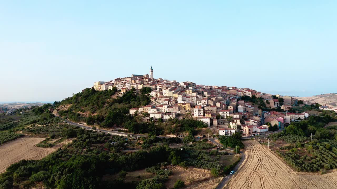 蒙太罗在意大利Molise的村庄视频下载