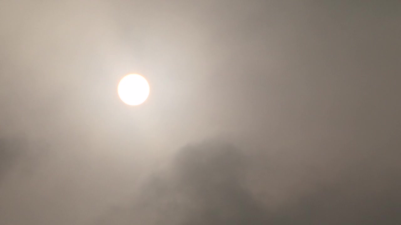 沙尘暴使天空变得朦胧，韩国视频下载