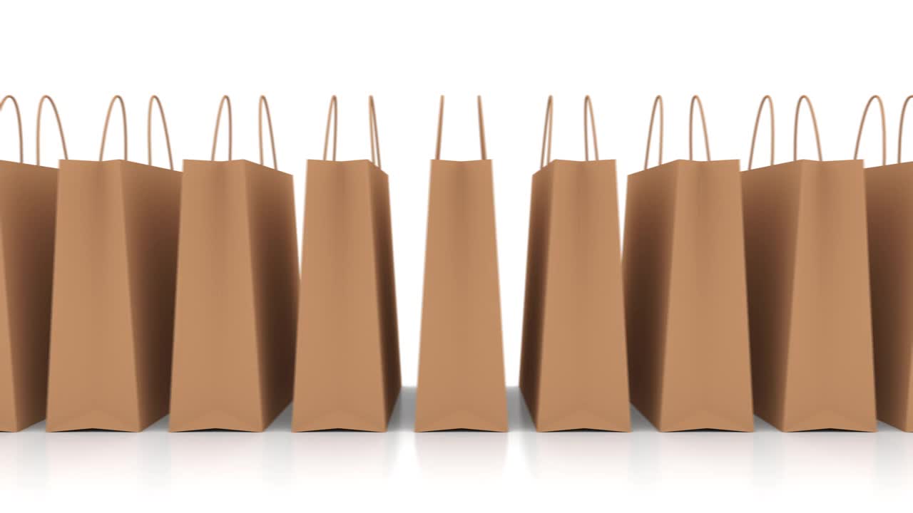 零售纸购物袋在网上商店孤立的白色背景视频下载