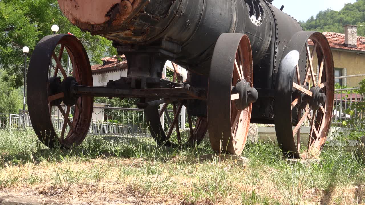 古董蒸汽拖拉机视频下载