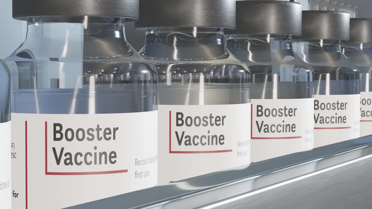 工厂生产线上的加强疫苗剂量视频下载