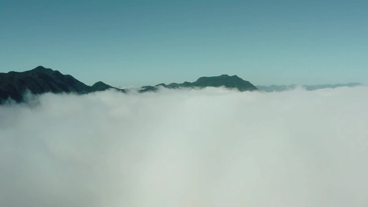 中国陕西秦岭鸟瞰图。视频素材
