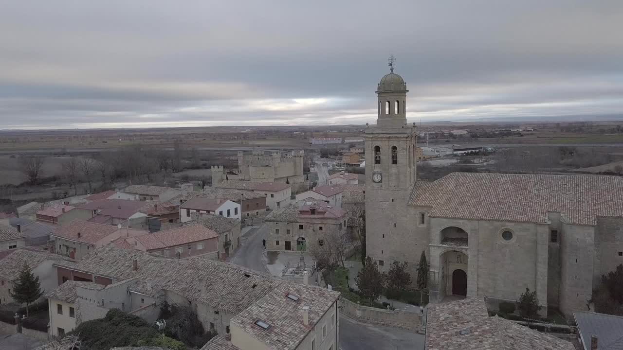 西班牙历史小镇无人机鸟瞰图视频下载