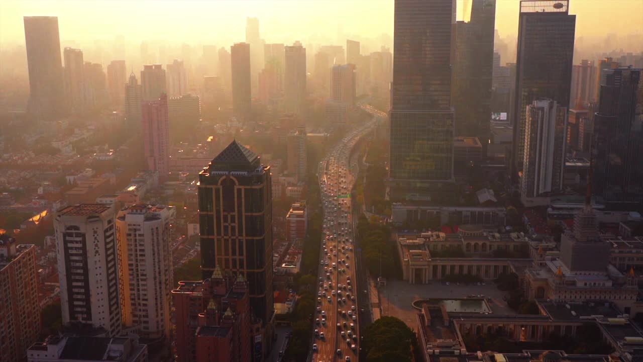 日落时分上海立交桥的航拍视频下载