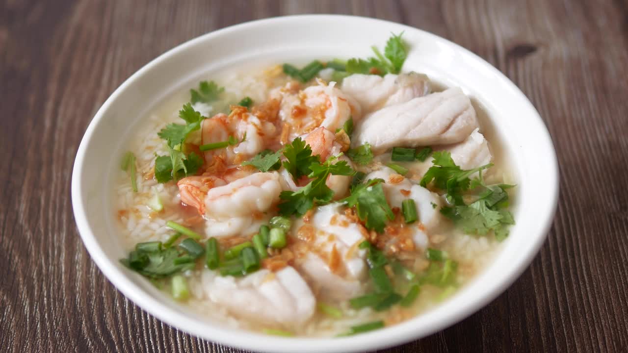 鱼虾米汤视频素材