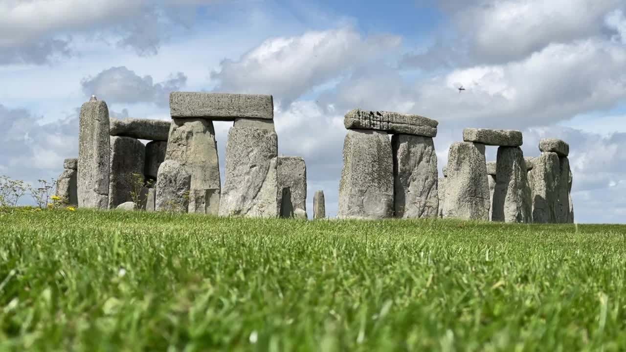 英国夏天的巨石阵视频素材