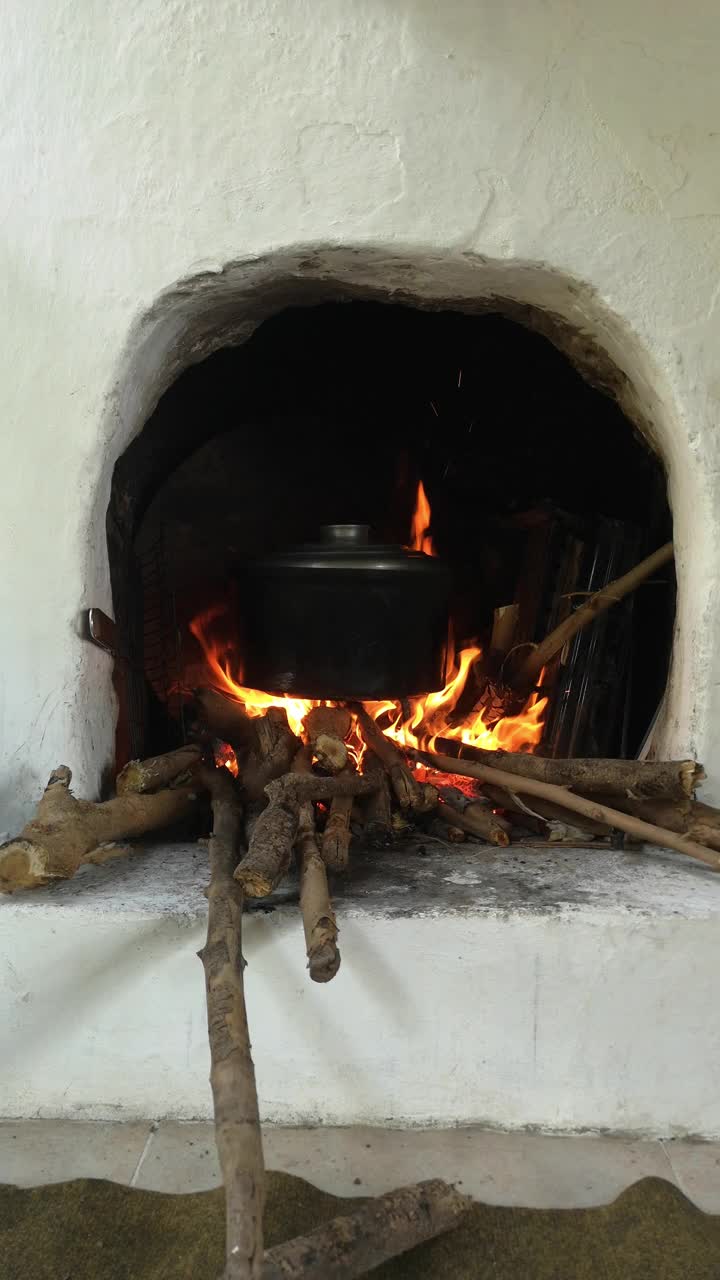 传统的砖烤炉视频下载