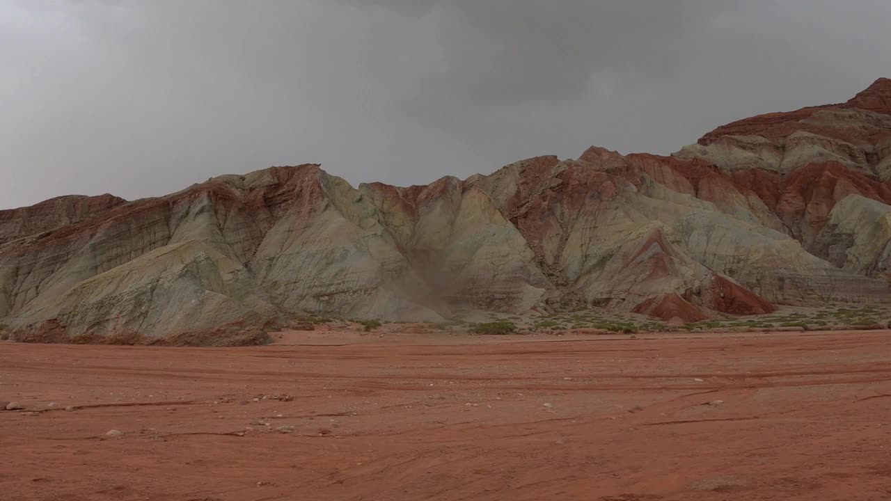 文苏大峡谷位于新疆维吾尔自治区视频下载