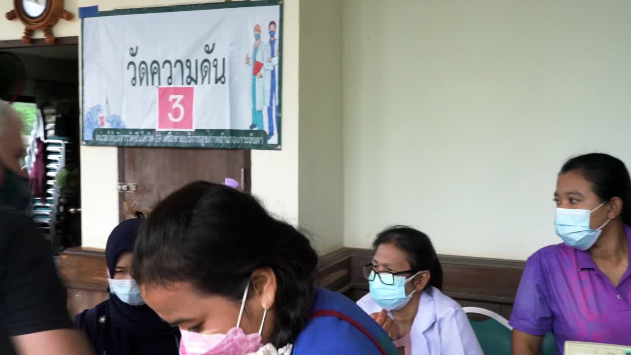 泰国Covid-19疫苗接种中心的医疗检查视频下载