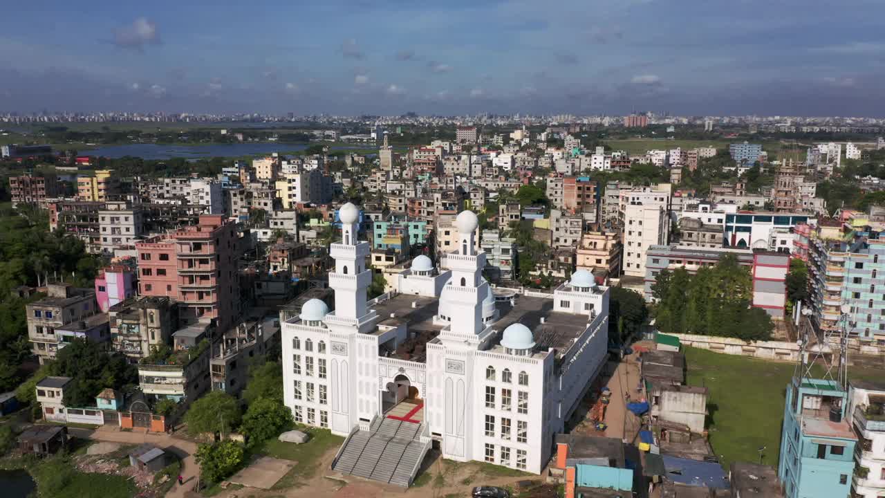 无人机拍摄的孟加拉国贝瑞德美丽的城市景观视频下载