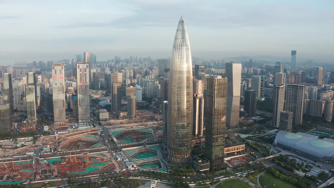 无人机鸟瞰深圳城市天际线视频素材