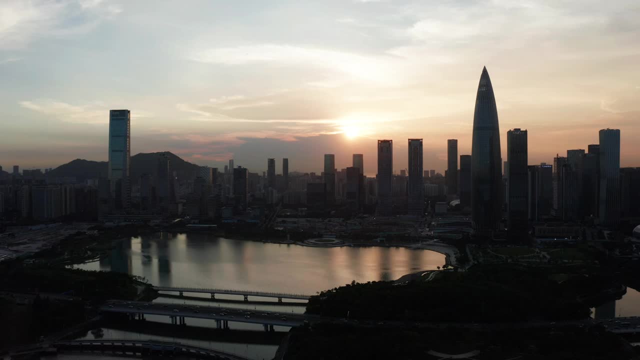 日落时分的深圳城市天际线视频素材