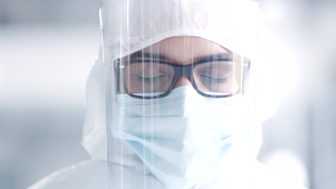 4k视频记录了一个不知名的女医生紧张的工作一天视频素材