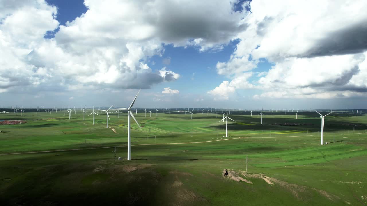 风力涡轮机的鸟瞰图视频素材