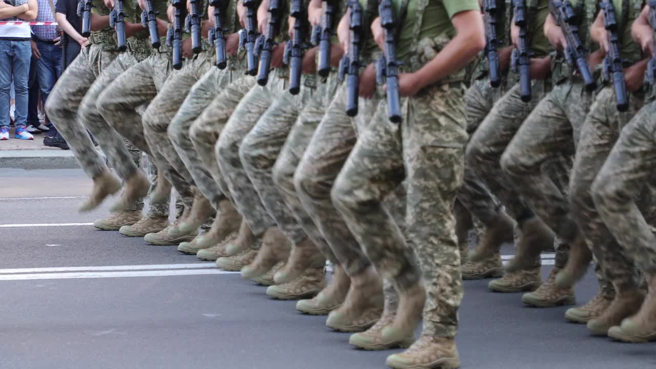 乌克兰武装部队阅兵视频素材