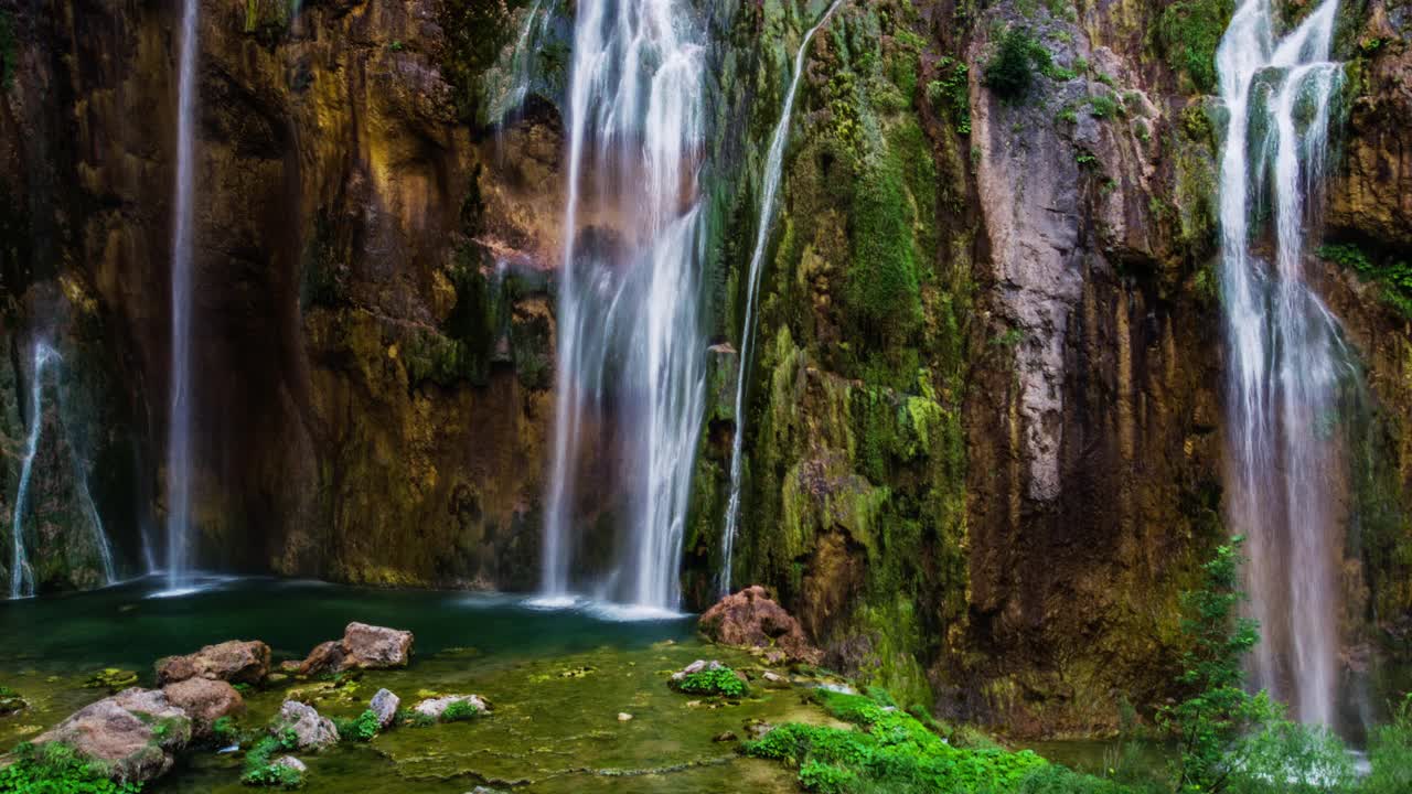 克罗地亚普利特维茨湖国家公园的大瀑布视频下载