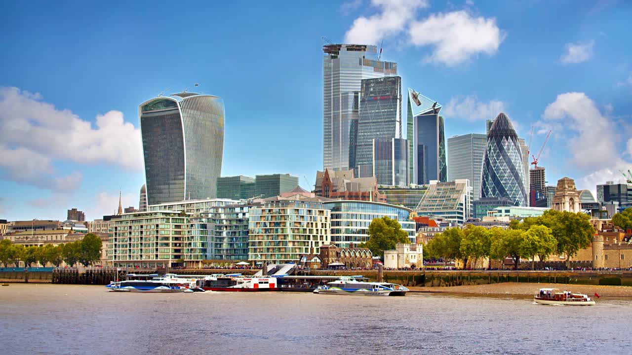 伦敦金融区和伦敦塔。视频素材