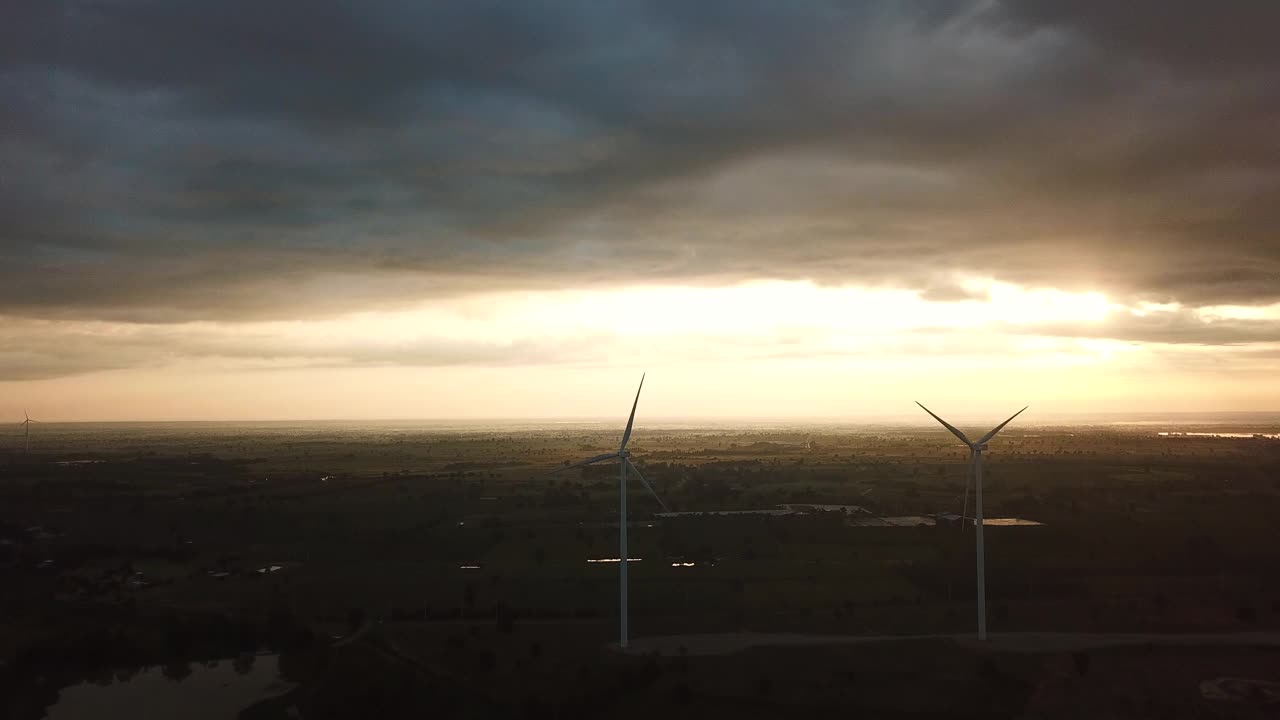 风力涡轮机鸟瞰图视频素材