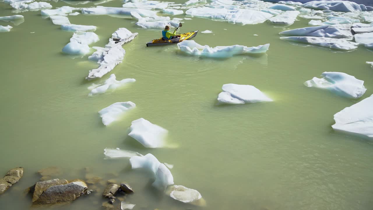 皮划艇,加拿大,冒险,冰山视频素材