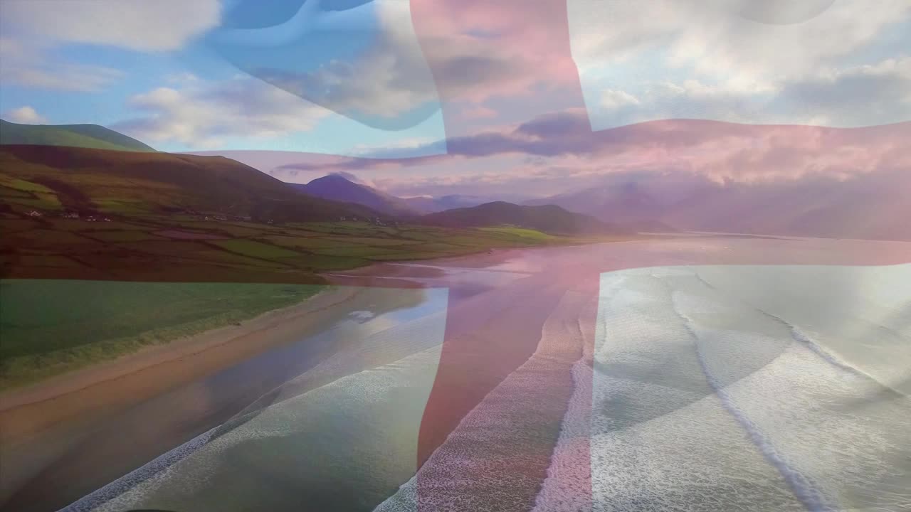 数字组成的挥舞英国国旗反对海滩和海浪的鸟瞰图视频下载