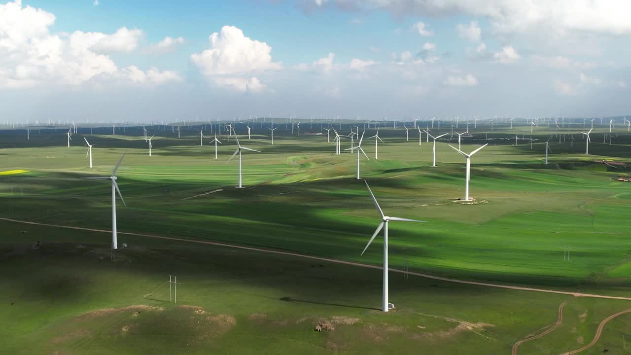 风力涡轮机的鸟瞰图视频素材