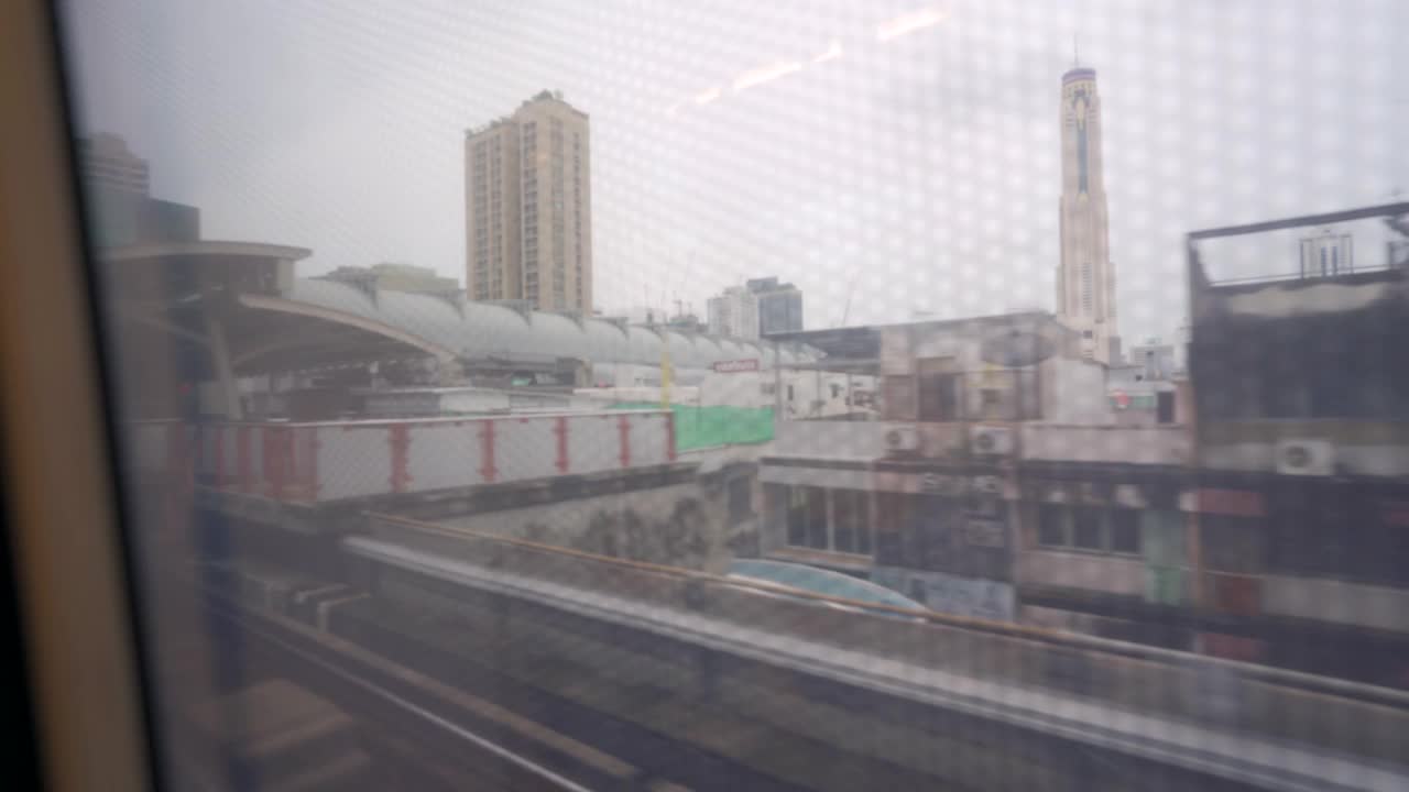 曼谷火车上的侧视图视频下载