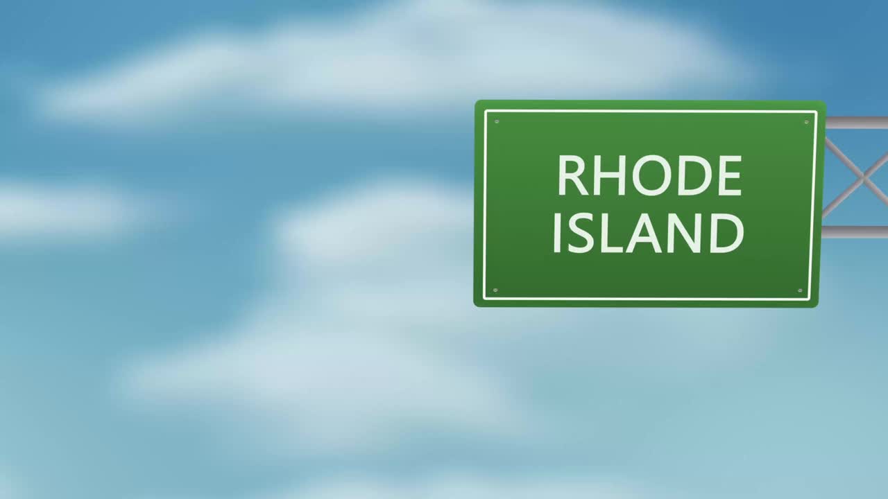 罗德岛城市道路标志在多云的天空-斯托克视频视频素材